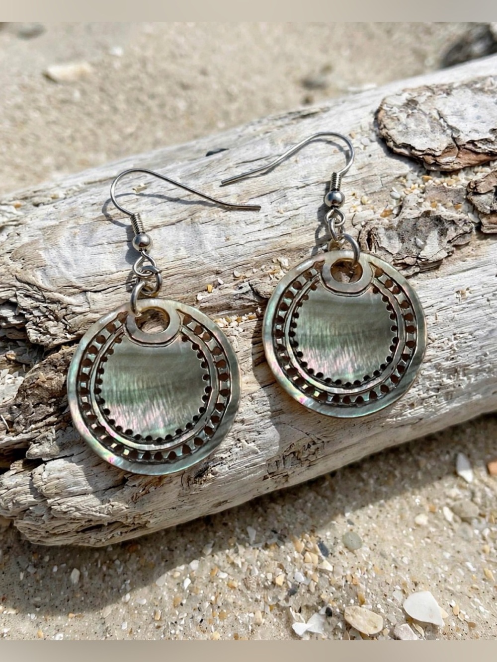 Blacklip Mother of Pearl Sundance Disc Earrings - Black Lip Shell